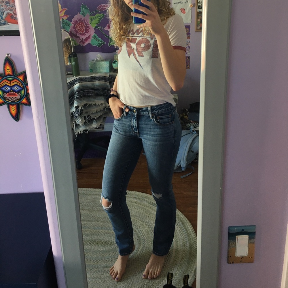 SOLD American Eagle straight leg jeans